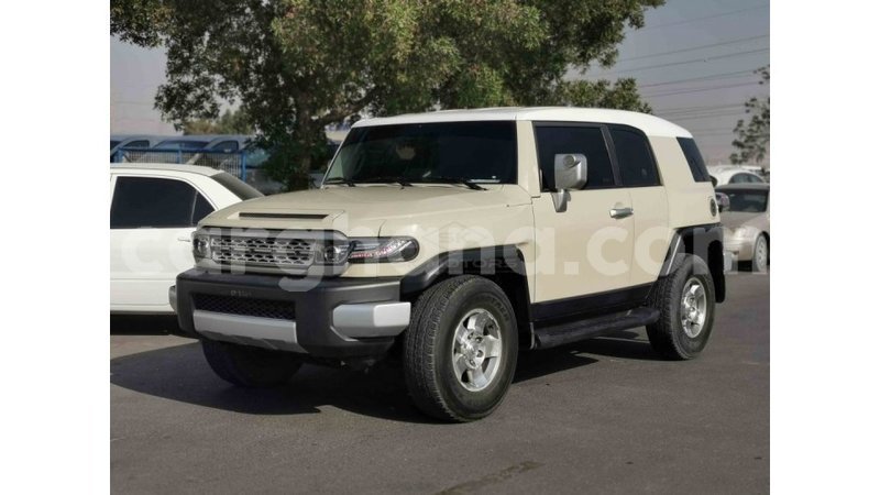 Big with watermark toyota fj cruiser ashanti import dubai 19427