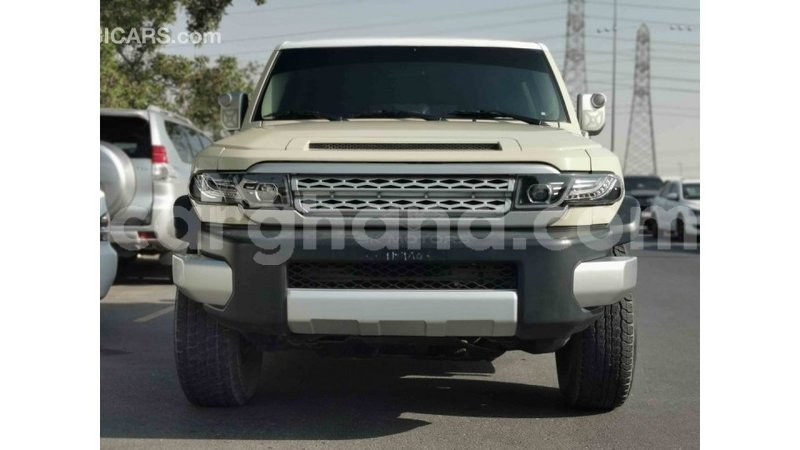 Big with watermark toyota fj cruiser ashanti import dubai 19427