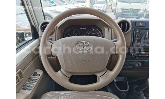 Ra Imported Toyota Land Cruiser funfun Ọkọ̀ in Import - Dubai ni Ashanti Ra Imported Toyota Land Cruiser funfun Ọkọ̀ in Import - Dubai ni Ashanti