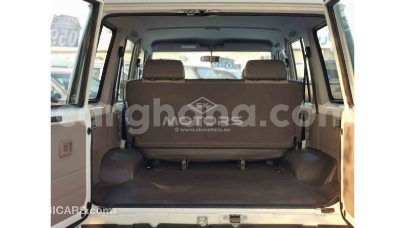 Big with watermark toyota land cruiser ashanti import dubai 19464