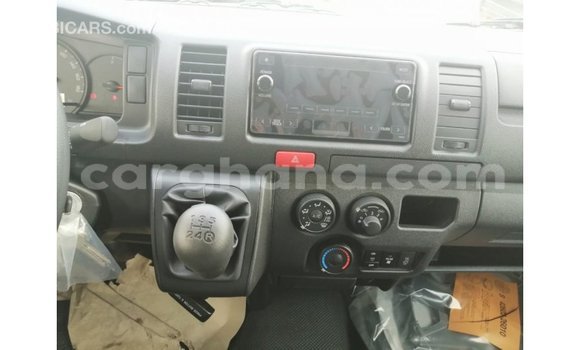 Sayi Imported Toyota Hiace White Mota in Import - Dubai a Ashanti Sayi Imported Toyota Hiace White Mota in Import - Dubai a Ashanti