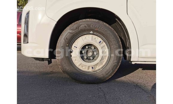 Sayi Imported Toyota Hiace White Mota in Import - Dubai a Ashanti Sayi Imported Toyota Hiace White Mota in Import - Dubai a Ashanti