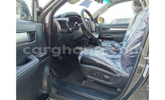 Sayi Imported Toyota Hilux Green Mota in Import - Dubai a Ashanti Sayi Imported Toyota Hilux Green Mota in Import - Dubai a Ashanti