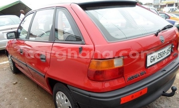 Buy Used Opel Astra Red Car in Techiman Municipal in Brong-Ahafo