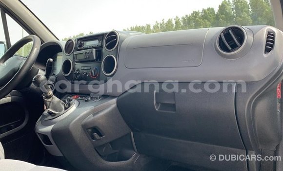 Ra Imported Peugeot Partner funfun Ọkọ̀ in Import - Dubai ni Ashanti Ra Imported Peugeot Partner funfun Ọkọ̀ in Import - Dubai ni Ashanti