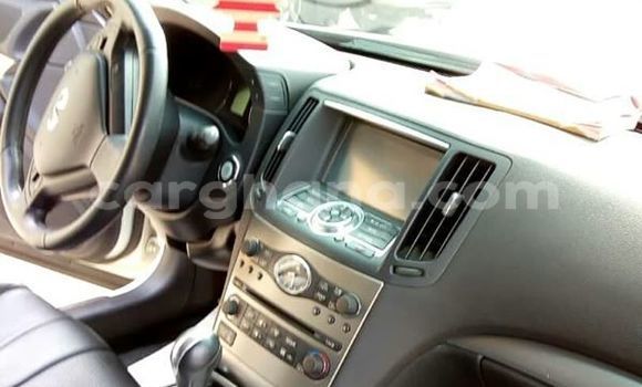 Buy Used Infiniti Q60 White Car in Accra in Greater Accra Buy Used Infiniti Q60 White Car in Accra in Greater Accra