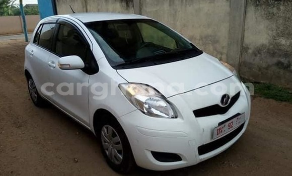 Buy Used Toyota Vitz White Car in Accra in Greater Accra Buy Used Toyota Vitz White Car in Accra in Greater Accra