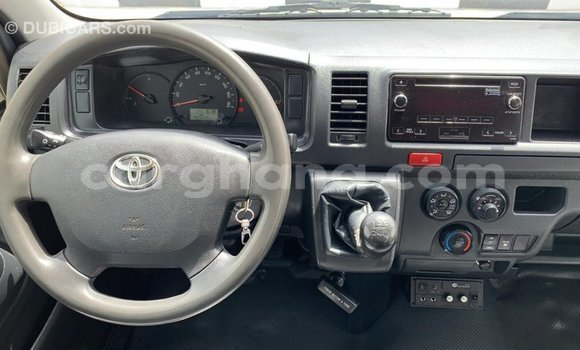 Ra Imported Toyota Hiace funfun Ọkọ̀ in Import - Dubai ni Ashanti Ra Imported Toyota Hiace funfun Ọkọ̀ in Import - Dubai ni Ashanti