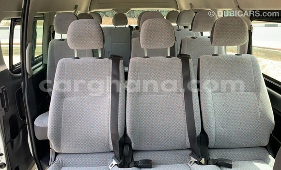 Ra Imported Toyota Hiace funfun Ọkọ̀ in Import - Dubai ni Ashanti Ra Imported Toyota Hiace funfun Ọkọ̀ in Import - Dubai ni Ashanti