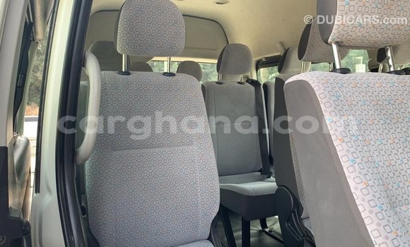 Ra Imported Toyota Hiace funfun Ọkọ̀ in Import - Dubai ni Ashanti Ra Imported Toyota Hiace funfun Ọkọ̀ in Import - Dubai ni Ashanti