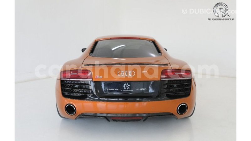 Big with watermark audi r8 ashanti import dubai 19645