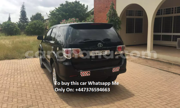 Ra Àlòkù Toyota Fortuner Black Ọkọ̀ in Accra ni Greater Accra