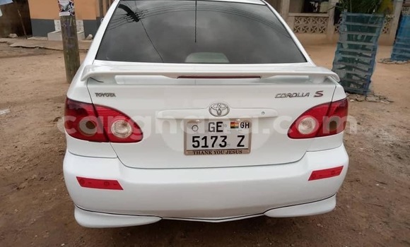 Sayi Na hannu Toyota Corolla White Mota in Accra a Greater Accra Sayi Na hannu Toyota Corolla White Mota in Accra a Greater Accra