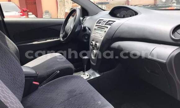 Ra Àlòkù Toyota Yaris funfun Ọkọ̀ in Sekondi ni Oorun Ra Àlòkù Toyota Yaris funfun Ọkọ̀ in Sekondi ni Oorun