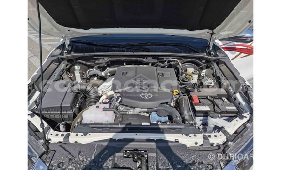 Buy Import Toyota Hilux White Car in Import - Dubai in Ashanti Buy Import Toyota Hilux White Car in Import - Dubai in Ashanti
