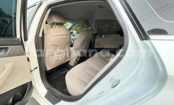 Buy Used Hyundai Sonata White Car in Sekondi in Western Buy Used Hyundai Sonata White Car in Sekondi in Western