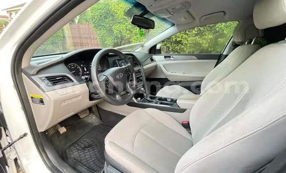 Buy Used Hyundai Sonata White Car in Sekondi in Western Buy Used Hyundai Sonata White Car in Sekondi in Western