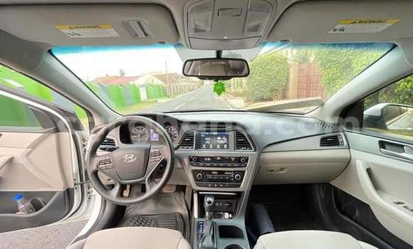 Buy Used Hyundai Sonata White Car in Sekondi in Western Buy Used Hyundai Sonata White Car in Sekondi in Western