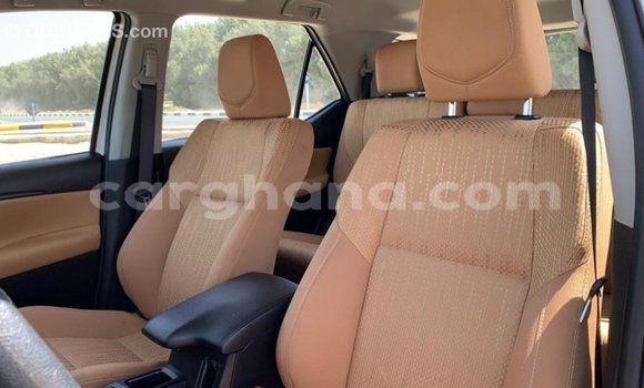 Sayi Imported Toyota Fortuner White Mota in Import - Dubai a Ashanti Sayi Imported Toyota Fortuner White Mota in Import - Dubai a Ashanti