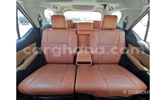 Ra Imported Toyota Fortuner funfun Ọkọ̀ in Import - Dubai ni Ashanti Ra Imported Toyota Fortuner funfun Ọkọ̀ in Import - Dubai ni Ashanti