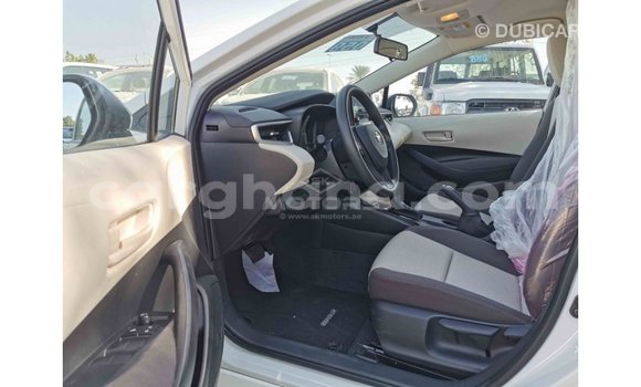 Sayi Imported Toyota Corolla White Mota in Import - Dubai a Ashanti Sayi Imported Toyota Corolla White Mota in Import - Dubai a Ashanti