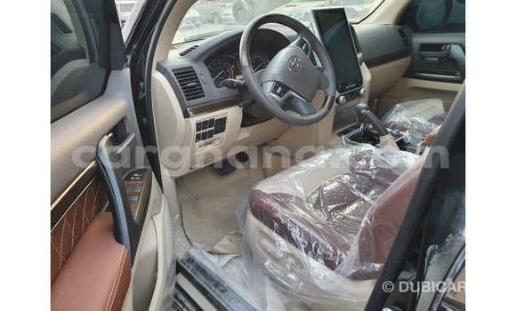 Ra Imported Toyota Land Cruiser Black Ọkọ̀ in Import - Dubai ni Ashanti Ra Imported Toyota Land Cruiser Black Ọkọ̀ in Import - Dubai ni Ashanti