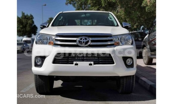 Buy Import Toyota Hilux White Car in Import - Dubai in Ashanti Buy Import Toyota Hilux White Car in Import - Dubai in Ashanti