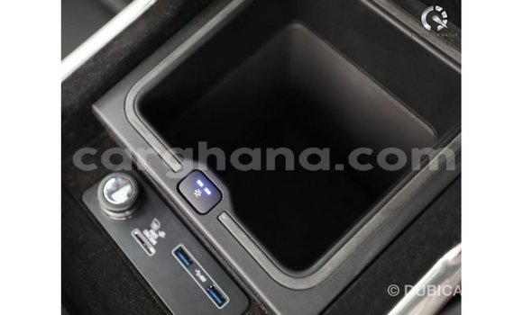 Sayi Imported Land Rover Range Rover White Mota in Import - Dubai a Ashanti Sayi Imported Land Rover Range Rover White Mota in Import - Dubai a Ashanti