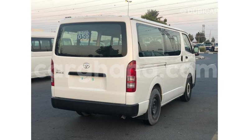 Big with watermark toyota hiace ashanti import dubai 19819