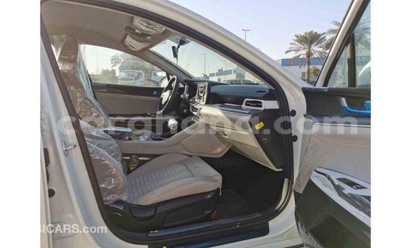 Buy Import Kia Optima White Car in Import - Dubai in Ashanti Buy Import Kia Optima White Car in Import - Dubai in Ashanti