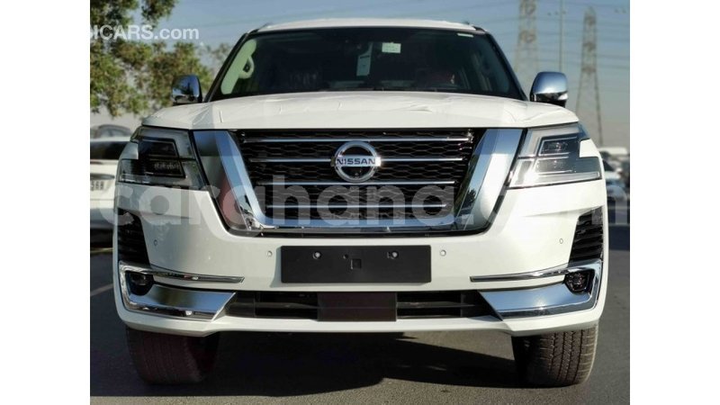 Big with watermark nissan patrol ashanti import dubai 19824