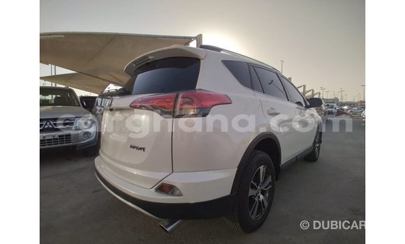 Sayi Imported Toyota 4Runner White Mota in Import - Dubai a Ashanti Sayi Imported Toyota 4Runner White Mota in Import - Dubai a Ashanti