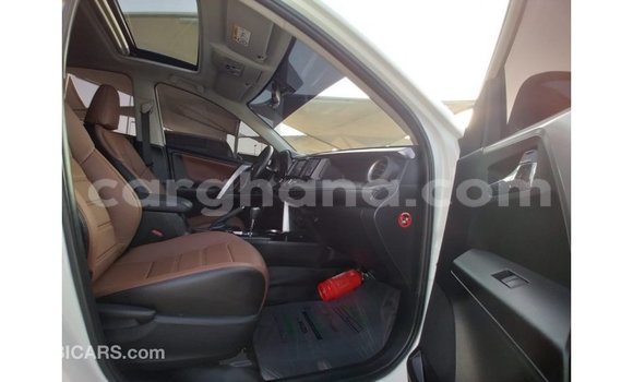 Sayi Imported Toyota 4Runner White Mota in Import - Dubai a Ashanti Sayi Imported Toyota 4Runner White Mota in Import - Dubai a Ashanti