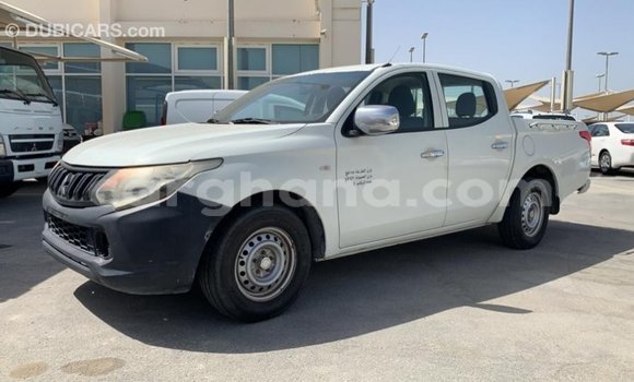 Buy Import Mitsubishi L200 White Car in Import - Dubai in Ashanti Buy Import Mitsubishi L200 White Car in Import - Dubai in Ashanti