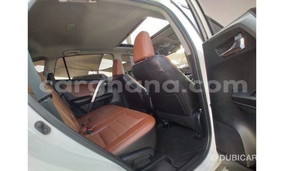 Sayi Imported Toyota 4Runner White Mota in Import - Dubai a Ashanti Sayi Imported Toyota 4Runner White Mota in Import - Dubai a Ashanti