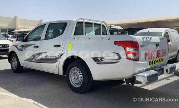 Ra Imported Mitsubishi L200 funfun Ọkọ̀ in Import - Dubai ni Ashanti Ra Imported Mitsubishi L200 funfun Ọkọ̀ in Import - Dubai ni Ashanti