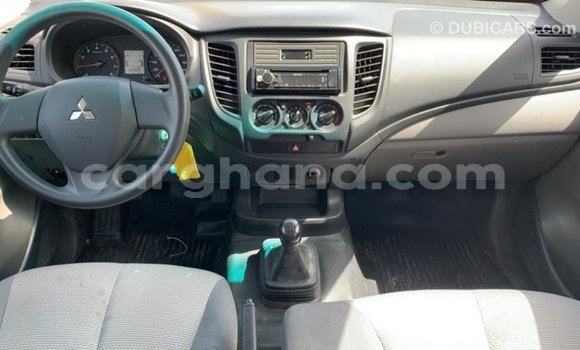 Ra Imported Mitsubishi L200 funfun Ọkọ̀ in Import - Dubai ni Ashanti Ra Imported Mitsubishi L200 funfun Ọkọ̀ in Import - Dubai ni Ashanti