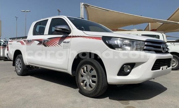 Buy Import Toyota Hilux White Car in Import - Dubai in Ashanti Buy Import Toyota Hilux White Car in Import - Dubai in Ashanti