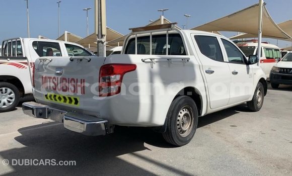 Sayi Imported Mitsubishi L200 White Mota in Import - Dubai a Ashanti Sayi Imported Mitsubishi L200 White Mota in Import - Dubai a Ashanti