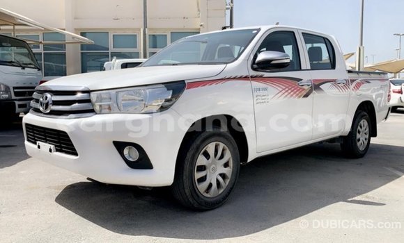 Buy Import Toyota Hilux White Car in Import - Dubai in Ashanti Buy Import Toyota Hilux White Car in Import - Dubai in Ashanti