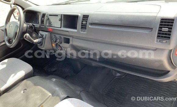Sayi Imported Toyota Hiace White Mota in Import - Dubai a Ashanti Sayi Imported Toyota Hiace White Mota in Import - Dubai a Ashanti