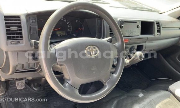 Sayi Imported Toyota Hiace White Mota in Import - Dubai a Ashanti Sayi Imported Toyota Hiace White Mota in Import - Dubai a Ashanti
