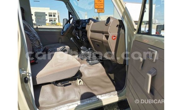 Sayi Imported Toyota Land Cruiser M Mota in Import - Dubai a Ashanti Sayi Imported Toyota Land Cruiser M Mota in Import - Dubai a Ashanti