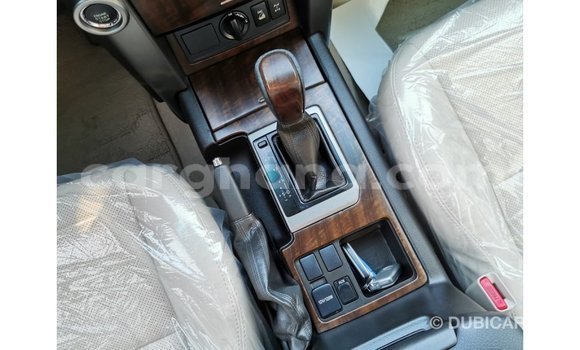 Sayi Imported Toyota Prado White Mota in Import - Dubai a Ashanti Sayi Imported Toyota Prado White Mota in Import - Dubai a Ashanti