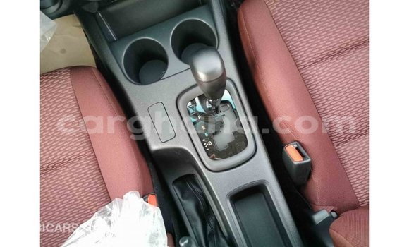 Sayi Imported Toyota Hilux White Mota in Import - Dubai a Ashanti Sayi Imported Toyota Hilux White Mota in Import - Dubai a Ashanti
