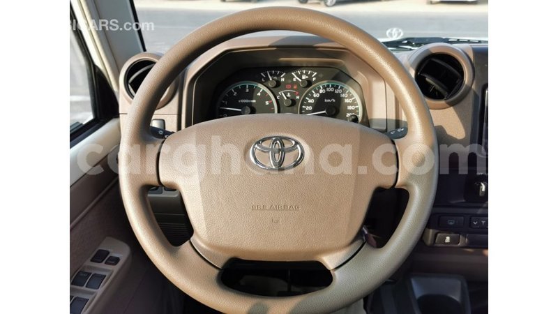 Big with watermark toyota land cruiser ashanti import dubai 19897