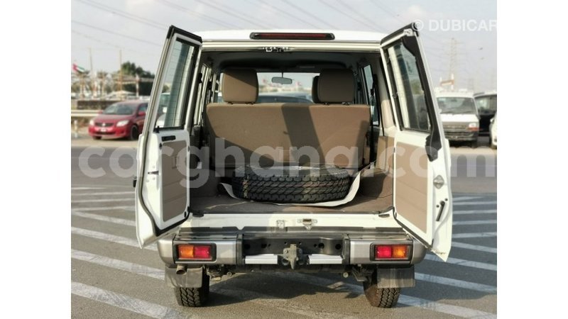 Big with watermark toyota land cruiser ashanti import dubai 19897