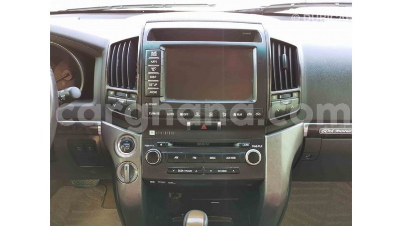 Big with watermark toyota land cruiser ashanti import dubai 19899