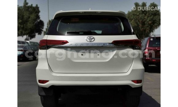 Ra Imported Toyota Fortuner funfun Ọkọ̀ in Import - Dubai ni Ashanti Ra Imported Toyota Fortuner funfun Ọkọ̀ in Import - Dubai ni Ashanti