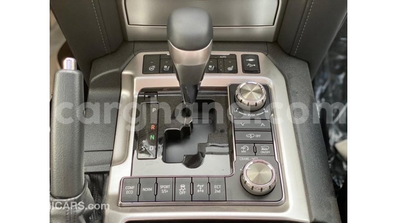 Big with watermark toyota land cruiser ashanti import dubai 19905